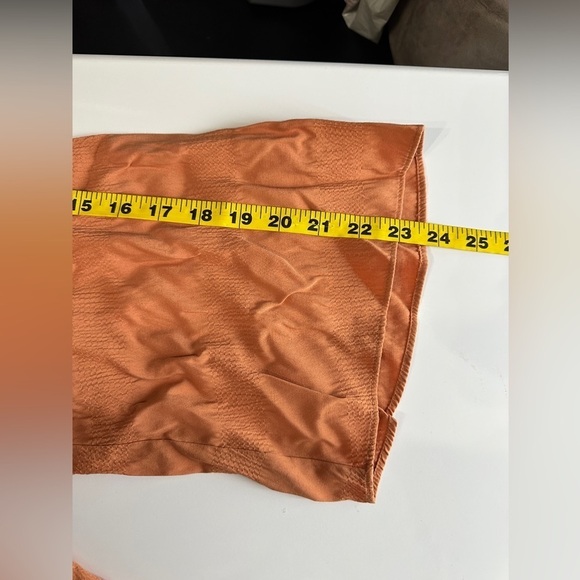 Elizabeth and James All Day Wear Bell Sleeves Over The Shoulder Top Orange Sz S - Picture 10 of 11